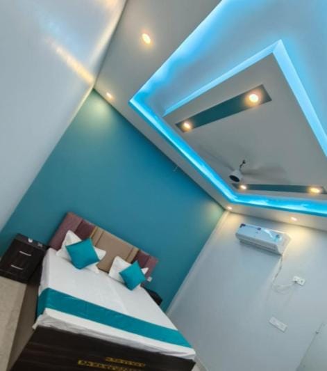 R Palace Vacation rental in Uttar Pradesh