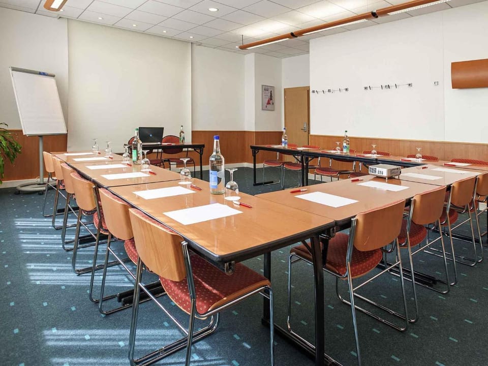 Meeting/conference room