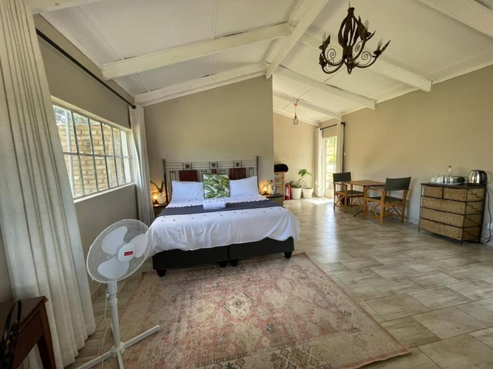 Bushman Rock Safaris Nature lodge in Zimbabwe