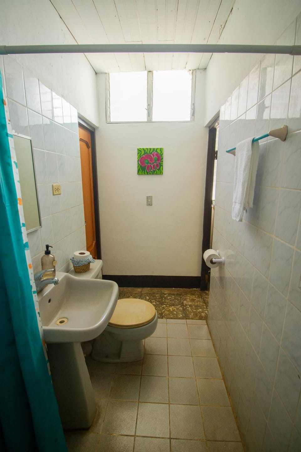 Bathroom, towels