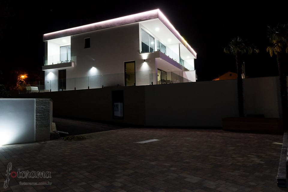 Property building, Night