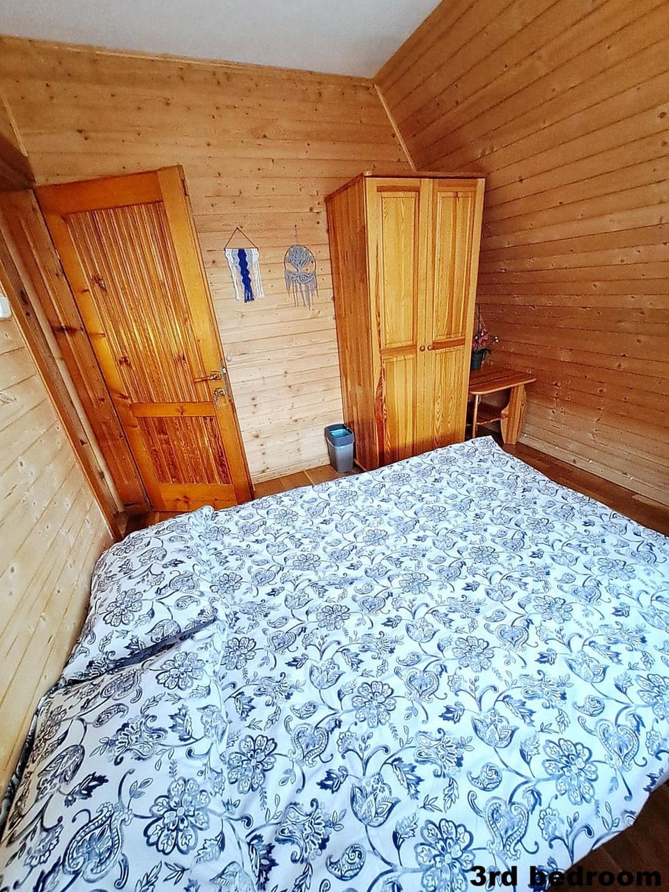 Bed, Photo of the whole room, Bedroom, wardrobe