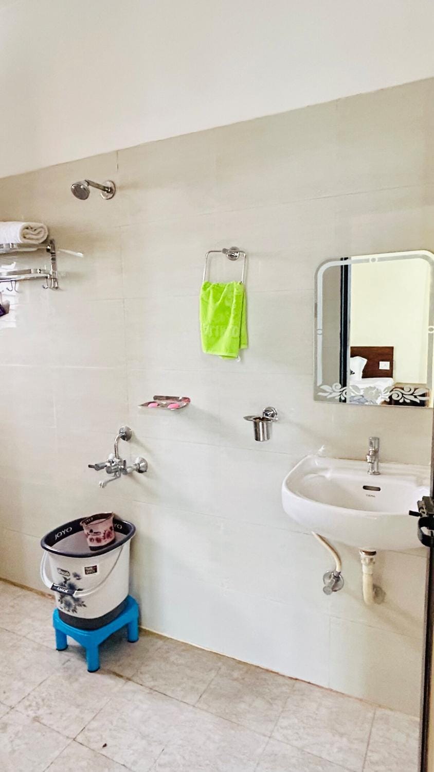Divya Dham Homestay Apartment in Varanasi