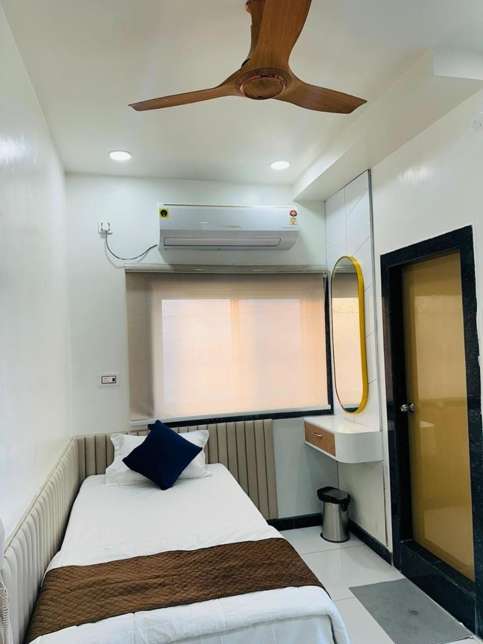 Sri sai mamatha luxury rooms and suites Hotel in Telangana