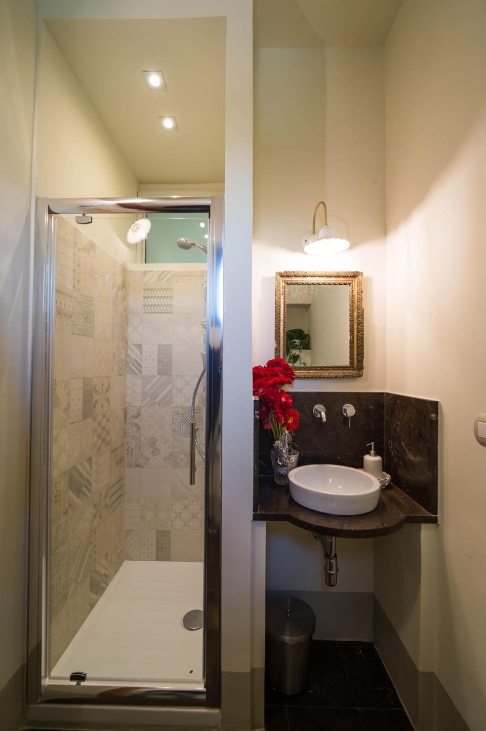 Bathroom, Photo of the whole room