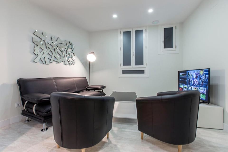 TV and multimedia, Seating area