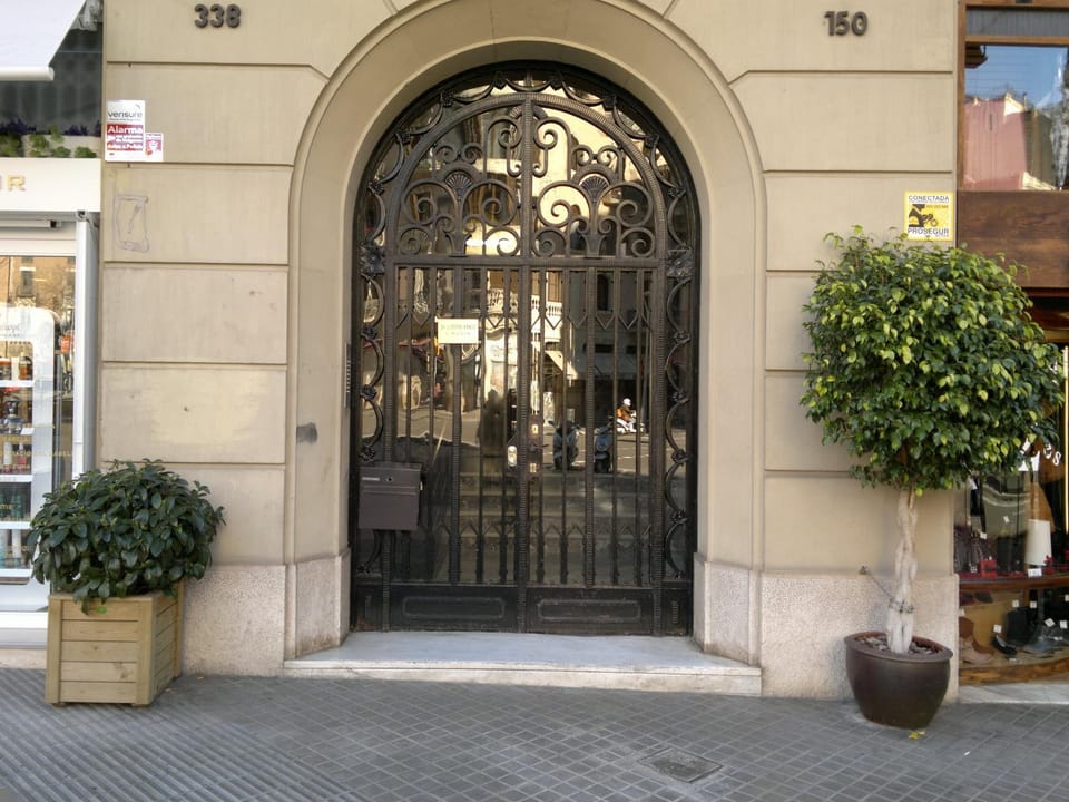 Lobby or reception, Internal: Not applicable to any particular room