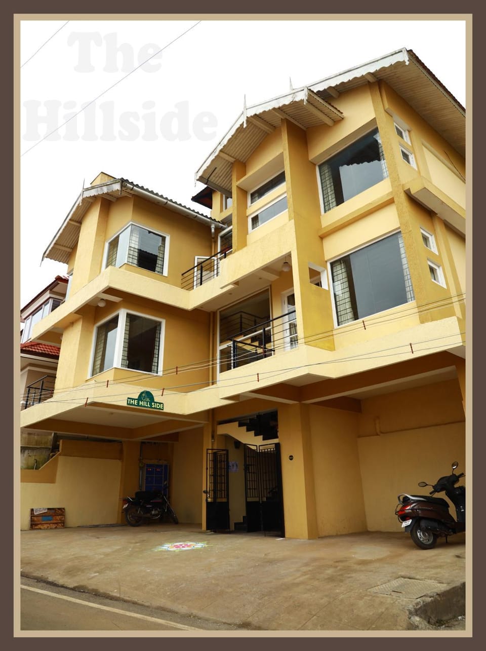 Facade/entrance