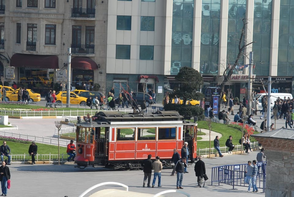 Nearby landmark, Neighbourhood, Area and facilities, Shopping Area