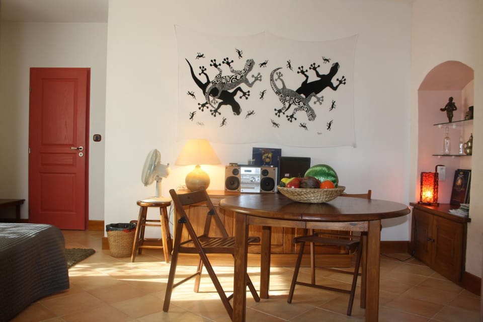 Au pied des Alpes Bed and Breakfast in Provence
