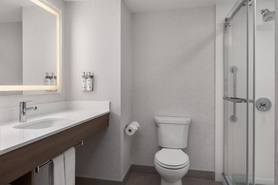 Shower, Toilet, Bathroom