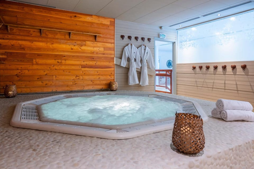 Hot Tub, Spa and wellness centre/facilities