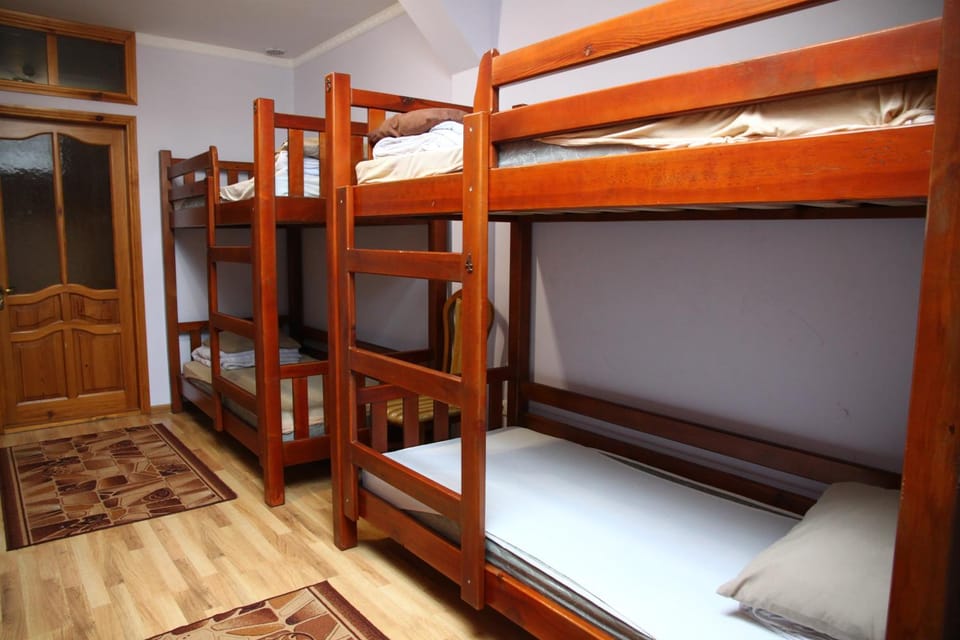 Other, Photo of the whole room, Decorative detail, bunk bed