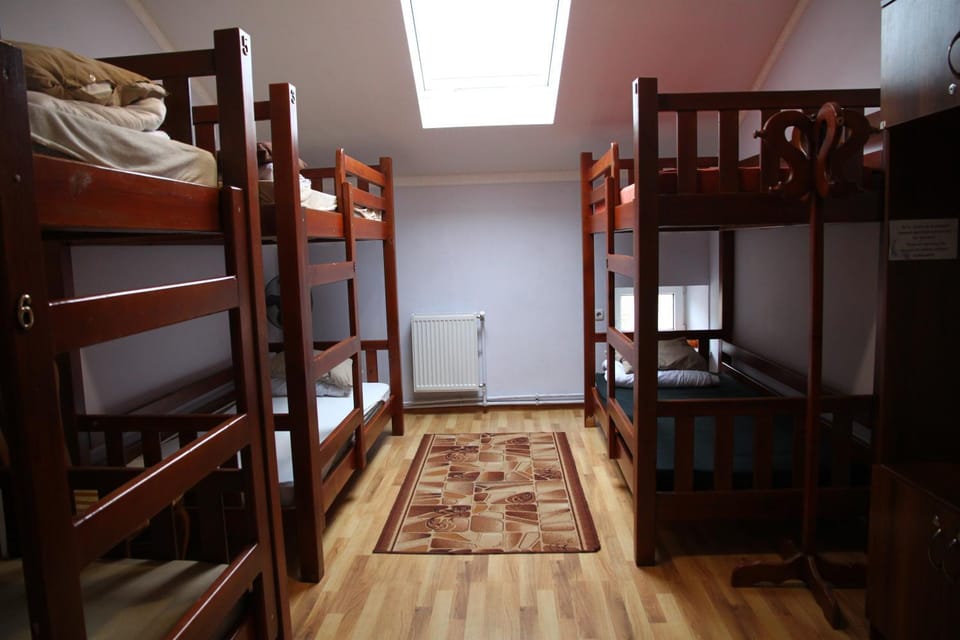 Photo of the whole room, Decorative detail, Bedroom, bunk bed