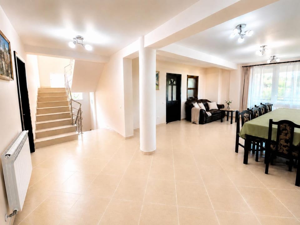 Pensiunea Casa Bucovineana Bed and Breakfast in Romania