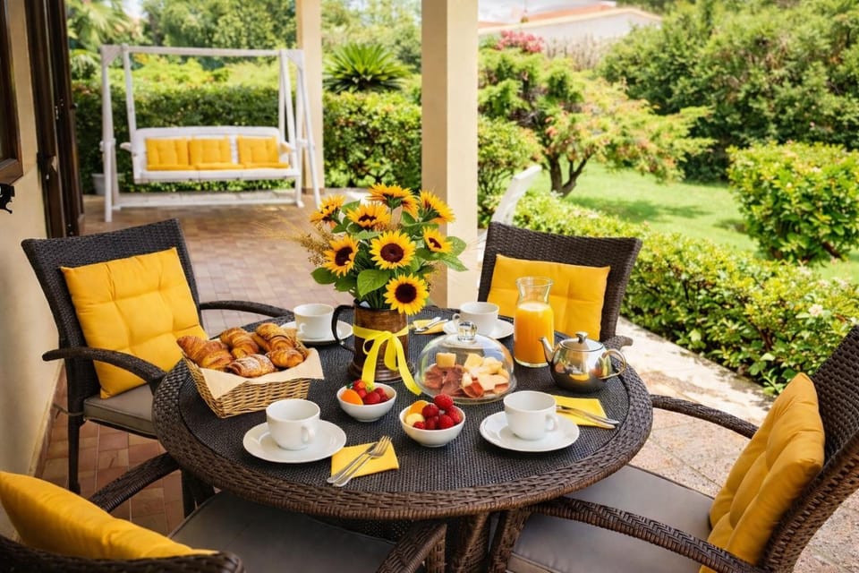 Property building, Breakfast, Italian breakfast