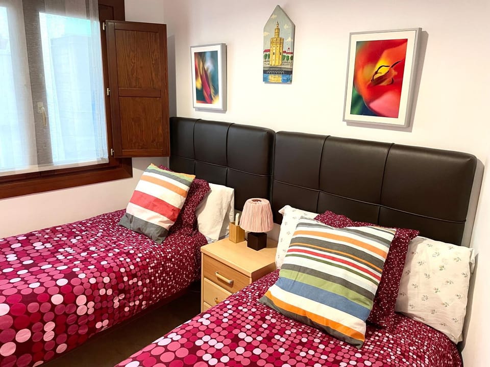 Apartamento Centro Plaza Salvador, Wifi free& parking opcional Apartment in Seville