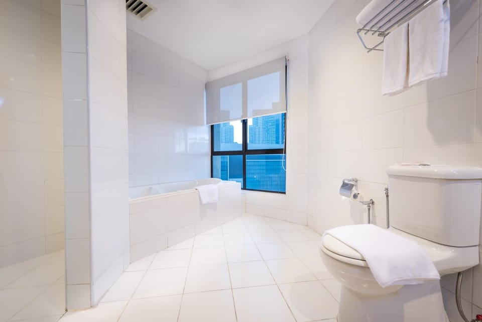 Bathroom, Bath