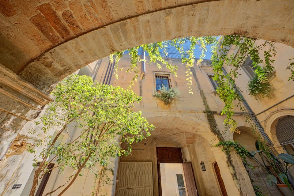 Inner courtyard view