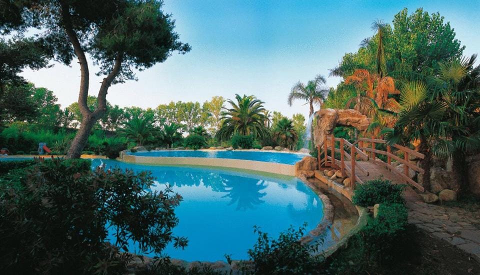 Day, Swimming pool, Swimming pool