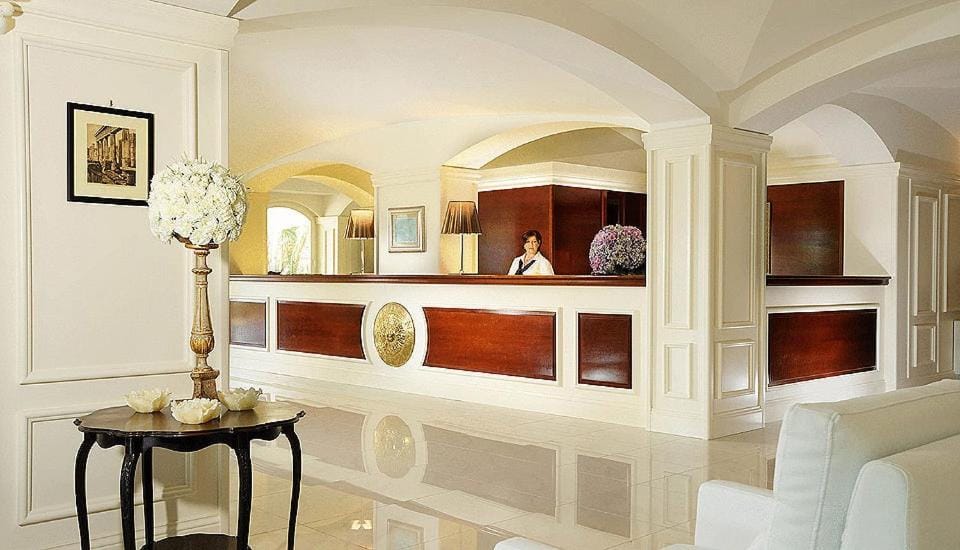 Staff, Lobby or reception