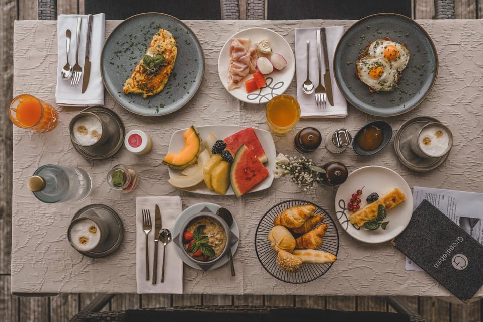 Restaurant/places to eat, Breakfast, Breakfast