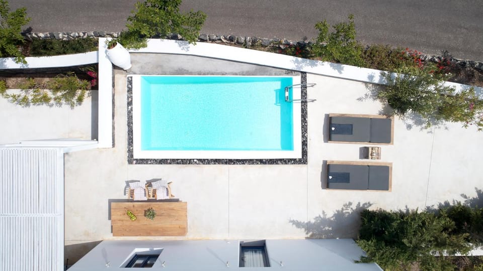 Bird's eye view, Swimming pool, Inner courtyard view