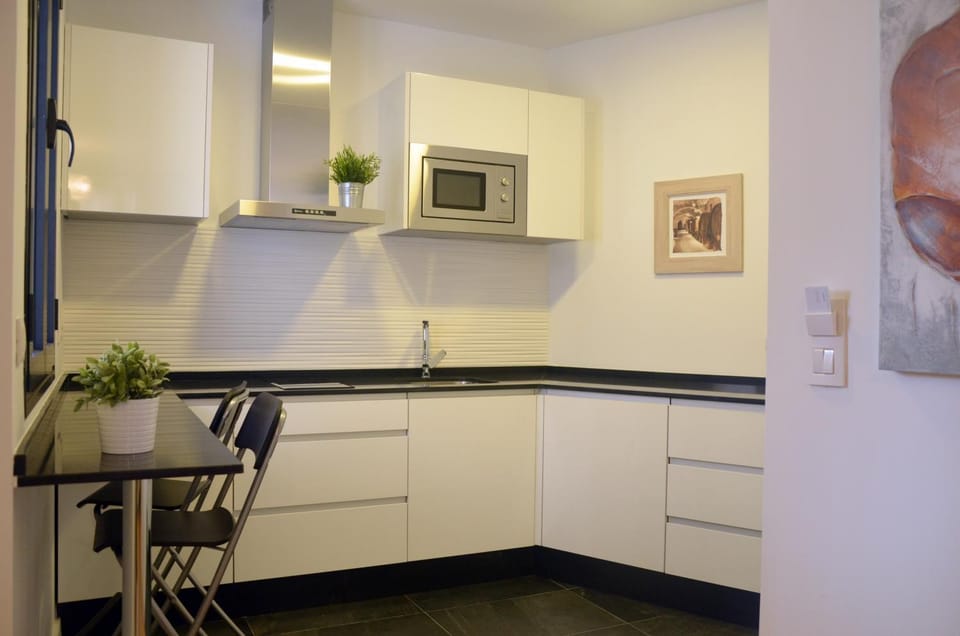 Kitchen or kitchenette, Decorative detail