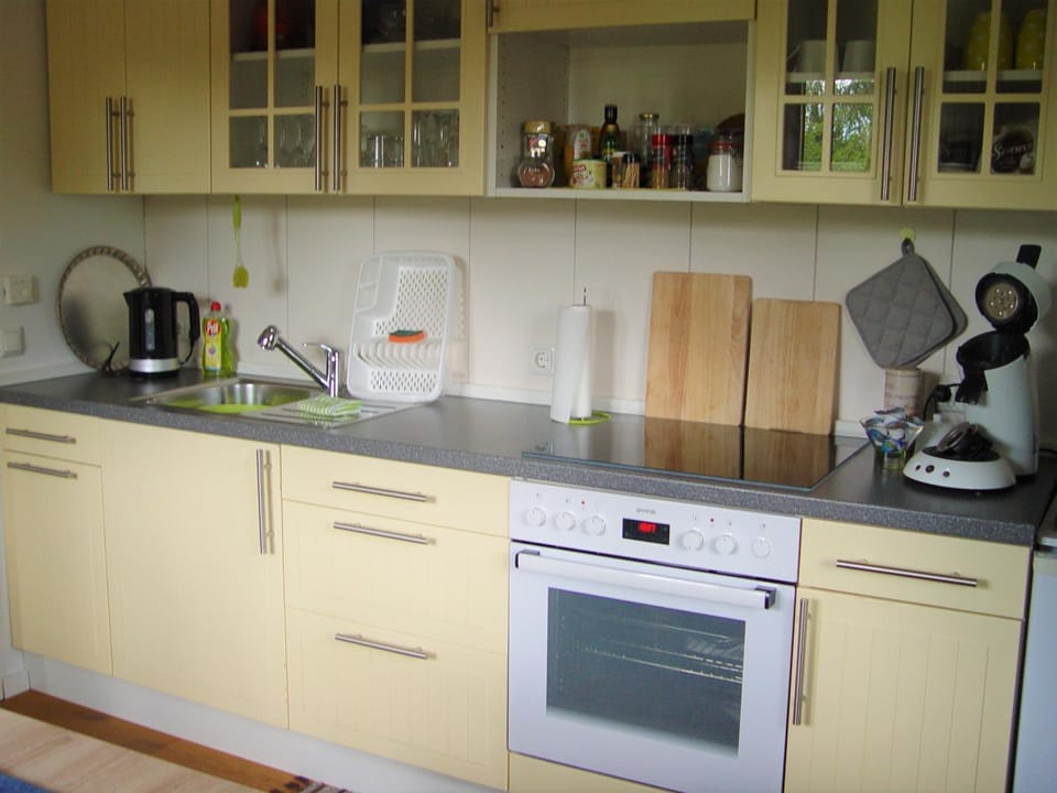 Coffee/tea facilities, Kitchen or kitchenette
