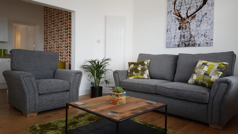 Living room, Photo of the whole room