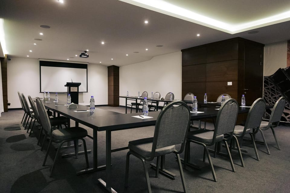 Meeting/conference room