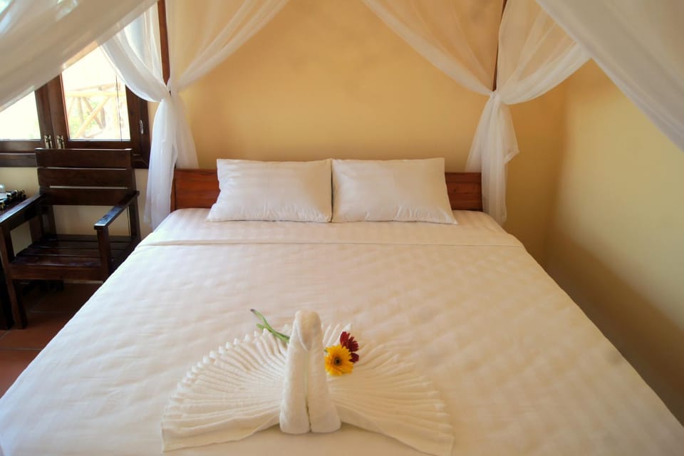 Bedroom, bunk bed