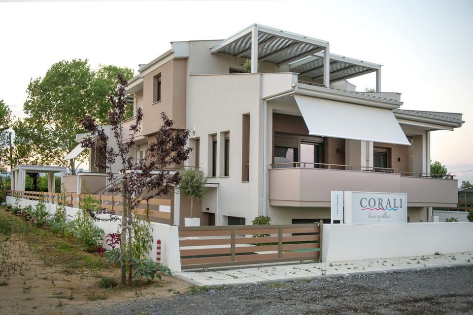 Corali luxury villas House in Halkidiki