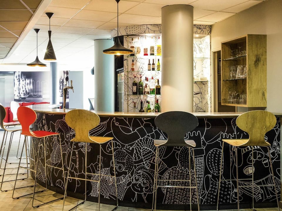 Lounge or bar