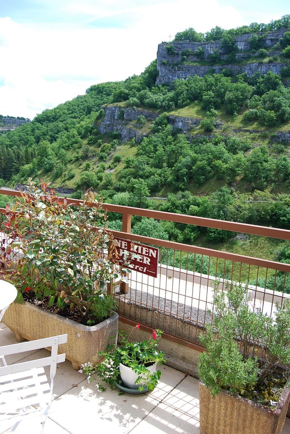 Balcony/Terrace, Mountain view