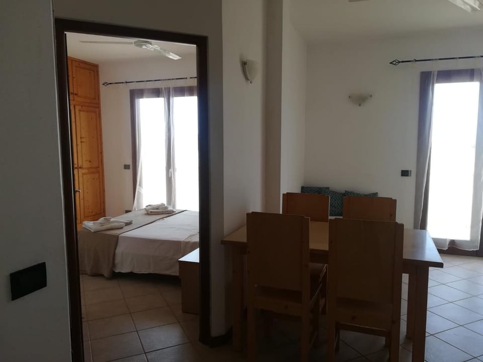 Dining area, Bedroom