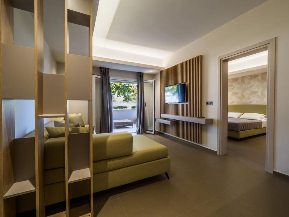 TV and multimedia, Living room