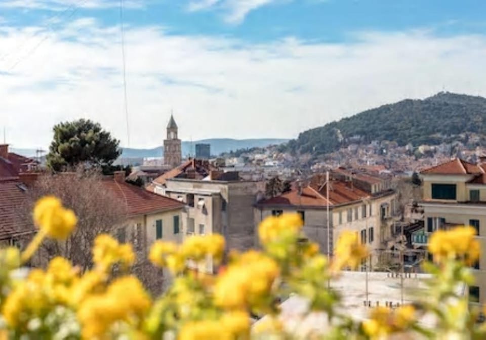 City view, Landmark view, Sea view