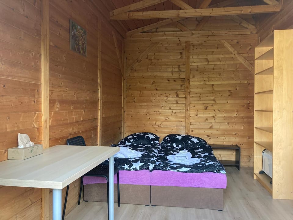 Bed, Living room, Seating area, Bedroom, wardrobe