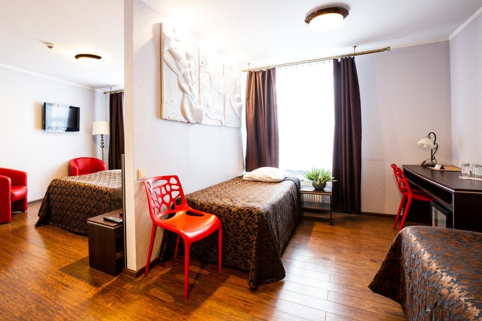Living room, Photo of the whole room, Bedroom, bunk bed