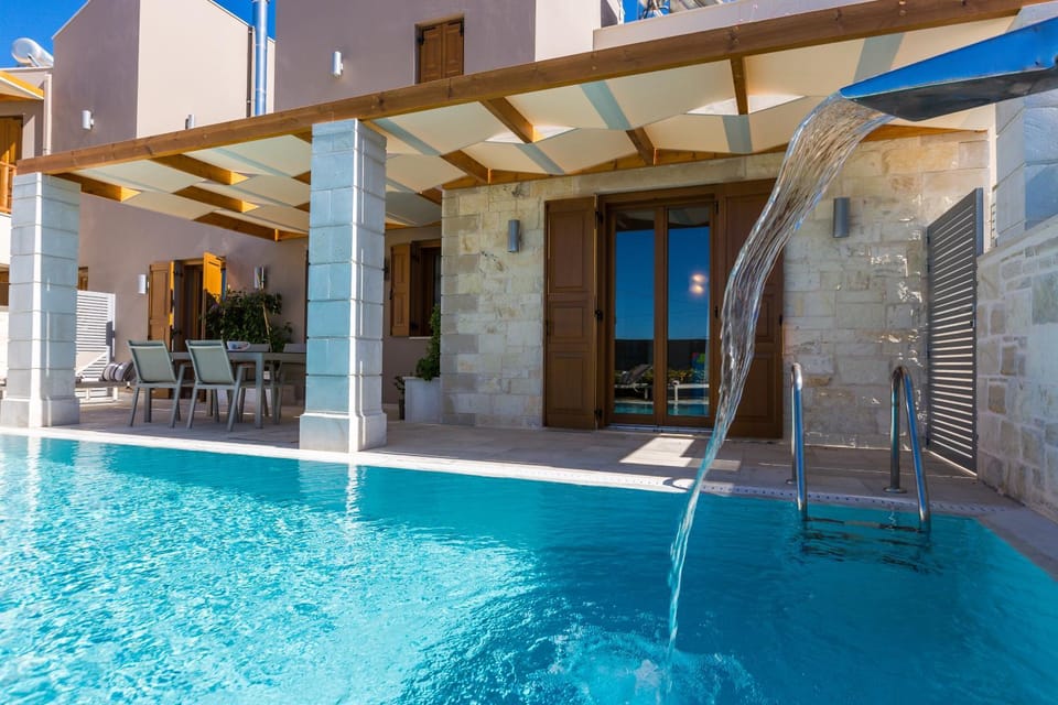 Garden, Swimming pool, Swimming pool