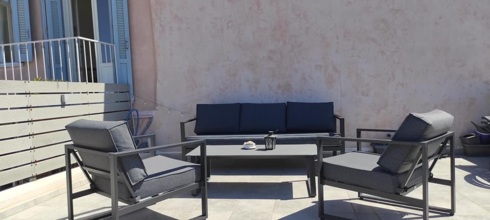 Patio, Balcony/Terrace, Living room