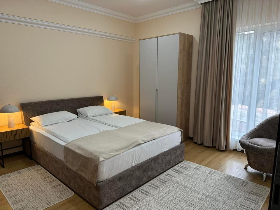 Bed, Photo of the whole room, Bedroom, wardrobe