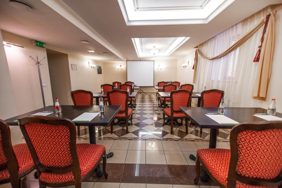 Meeting/conference room