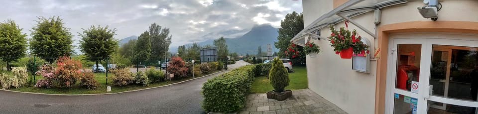 Hotel Amys Voreppe Hotel in Auvergne-Rhône-Alpes