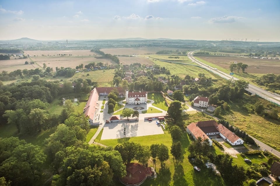 Neighbourhood, Bird's eye view