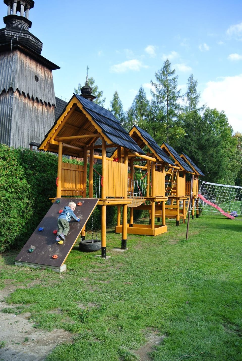 Children play ground, Area and facilities