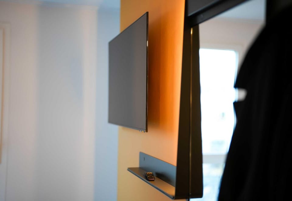 Communal lounge/ TV room, TV and multimedia, Evening entertainment, Bedroom