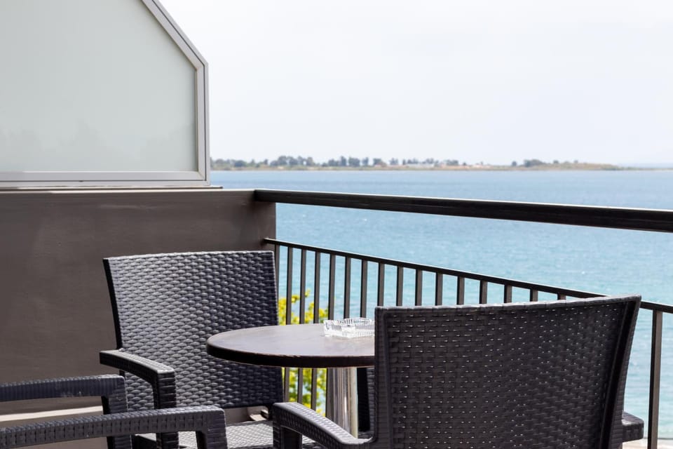 Day, Natural landscape, View (from property/room), Balcony/Terrace, Sea view