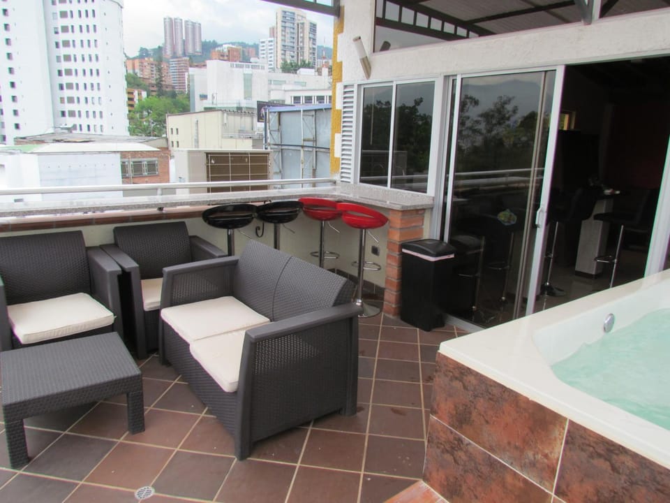 Patio, Balcony/Terrace